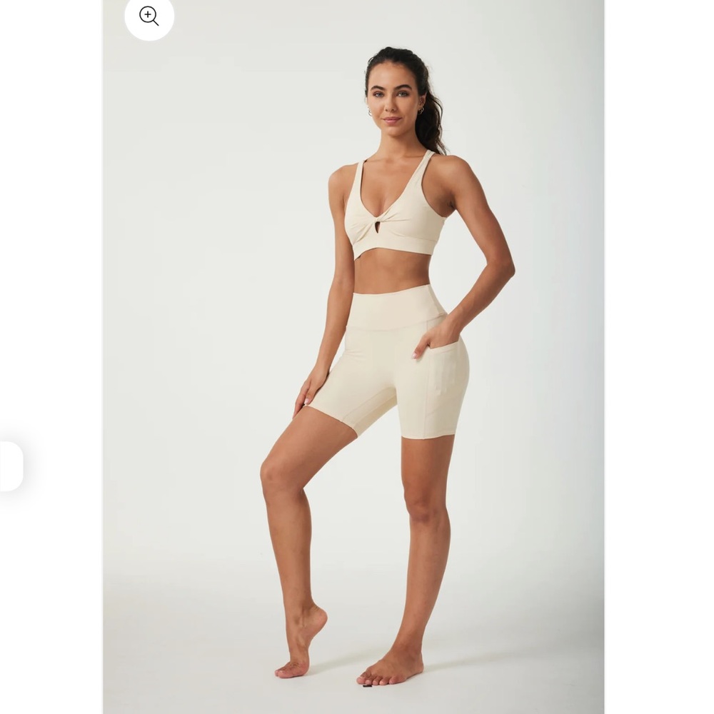 Workout shorts set with twist bra